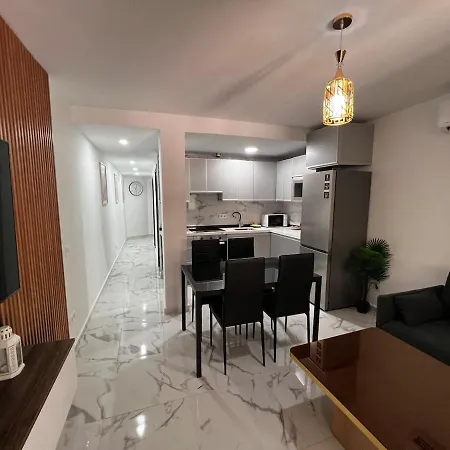 Evans Realty Cf Centrico Y Moderno
