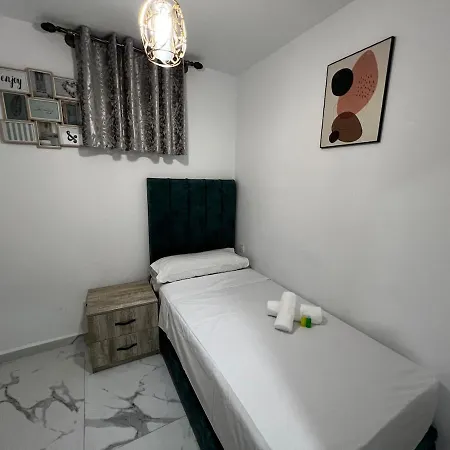 Evans Realty Cf Centrico Y Moderno * Fuengirola